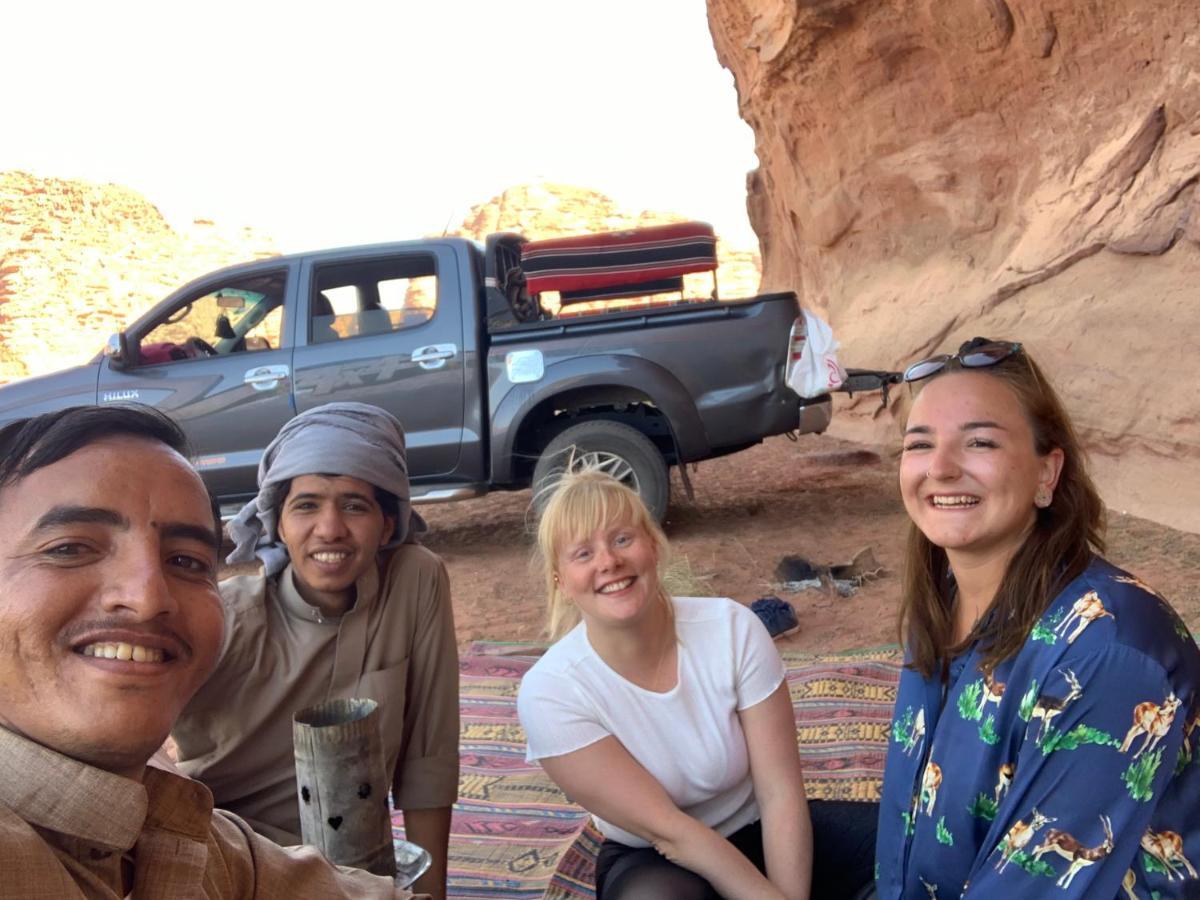 Wadi Rum Bedouin Tour With A Camp Kültér fotó