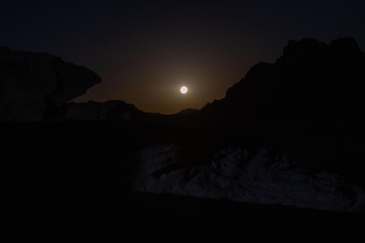 Wadi Rum Bedouin Tour With A Camp Kültér fotó