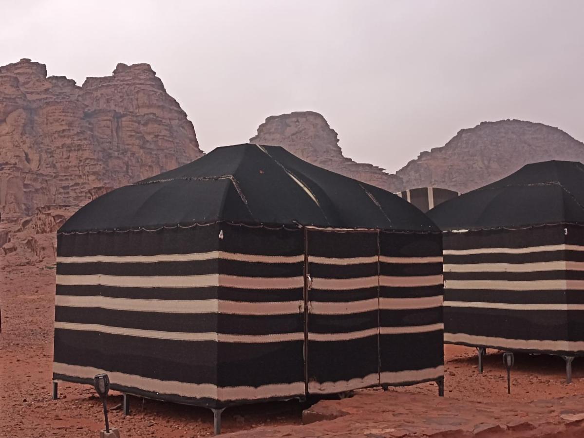 Wadi Rum Bedouin Tour With A Camp Kültér fotó